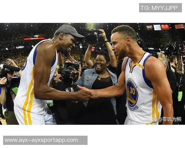 杜兰特回应库里比较称自己是科比FMVP证明我的实力与价值