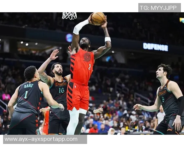 艾顿谈比赛气氛:我们展现出极强的侵略性裁判有效控制了局势 艾顿谈比赛气氛:我们展现出极强的侵略性裁判有效控制了局势