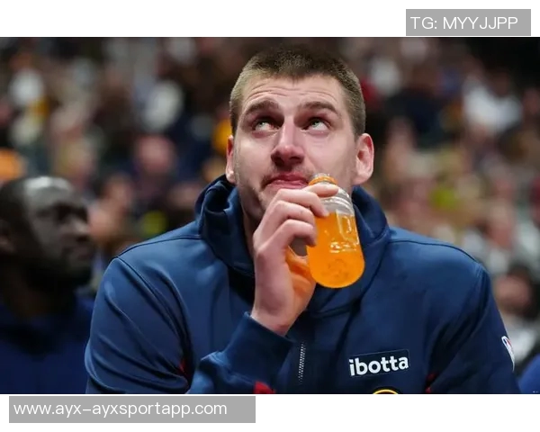 七年前的今天约基奇完美三双创下35分11板11助攻0失误的辉煌时刻