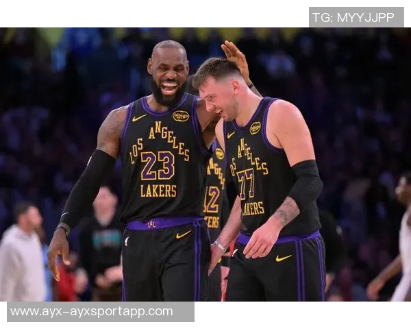 卢卡场均40分11篮板9助攻三分命中率仅30仍展现超强输出能力